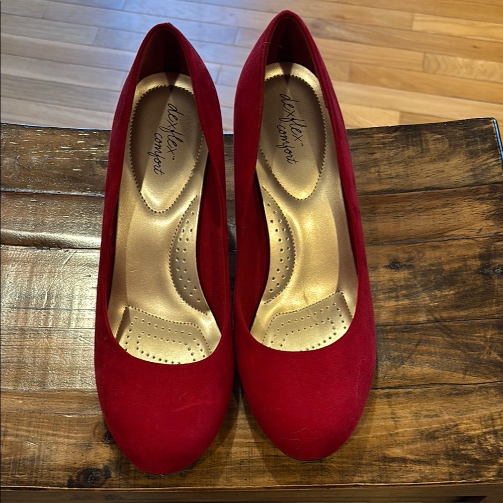 Dexflex Comfort Women's Red Pumps